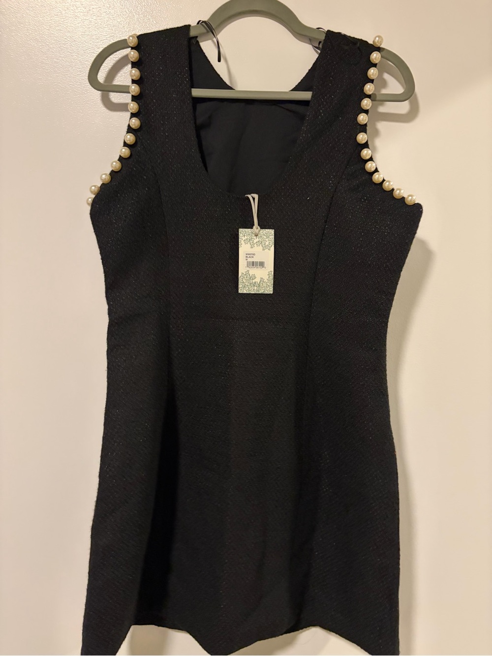 Pearl-Trim Black Mini Dress - Sleeveless Elegant Shift